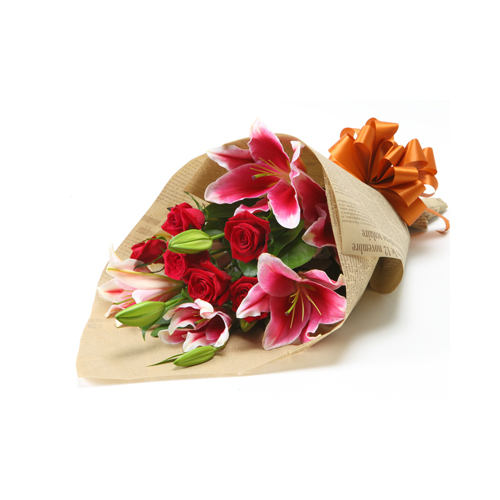 Order Flowers in Japan – Red Roses & Lilies